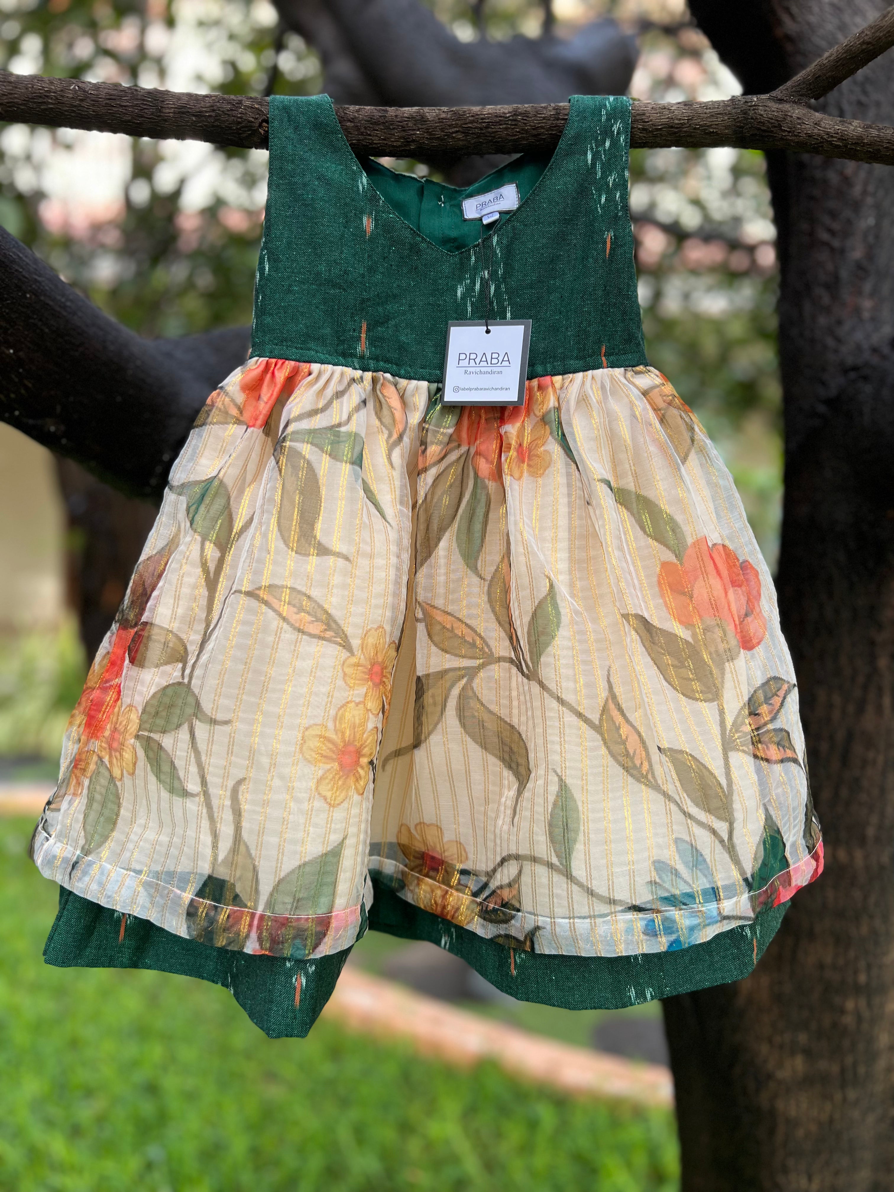 Golden organza with green