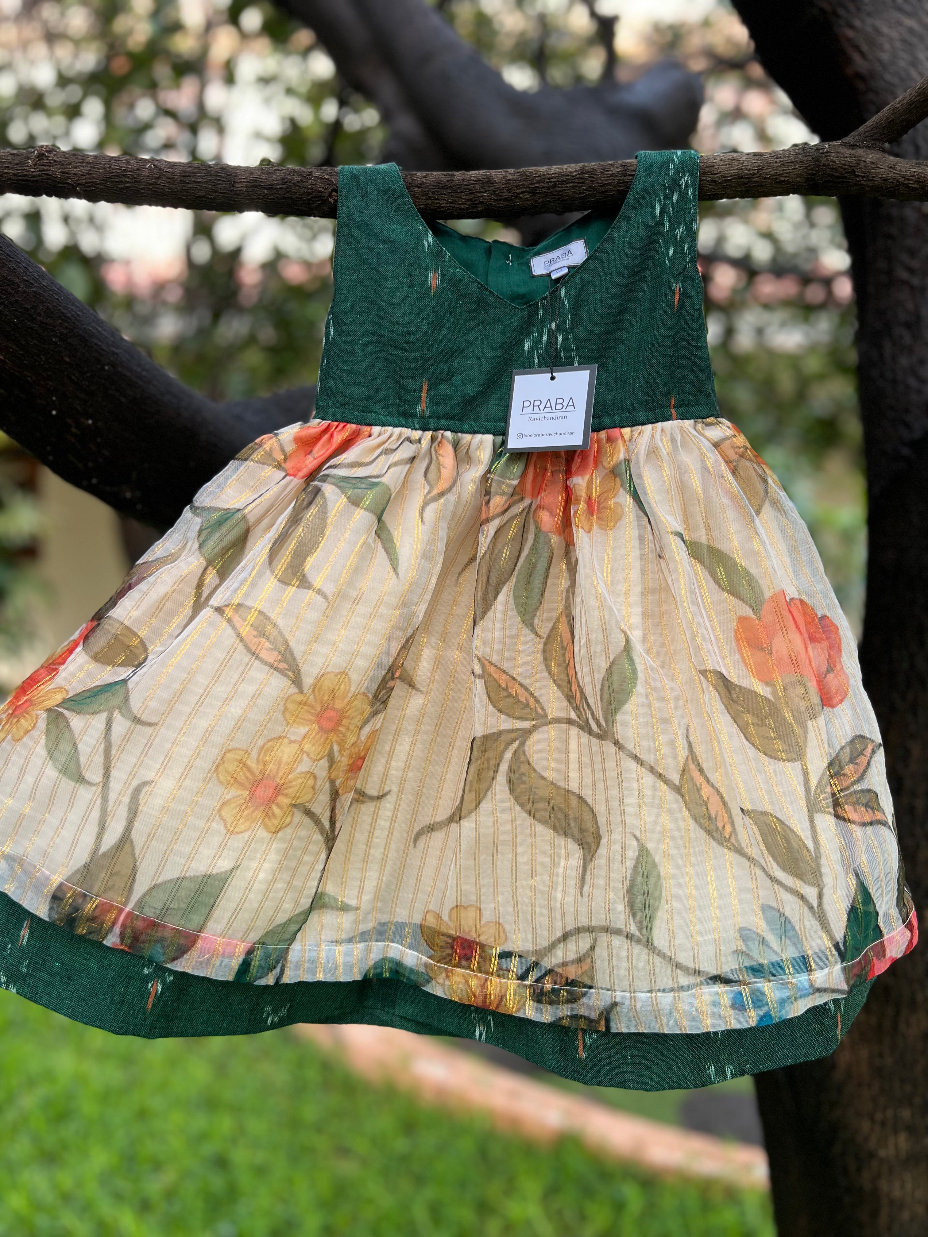 Golden organza with green