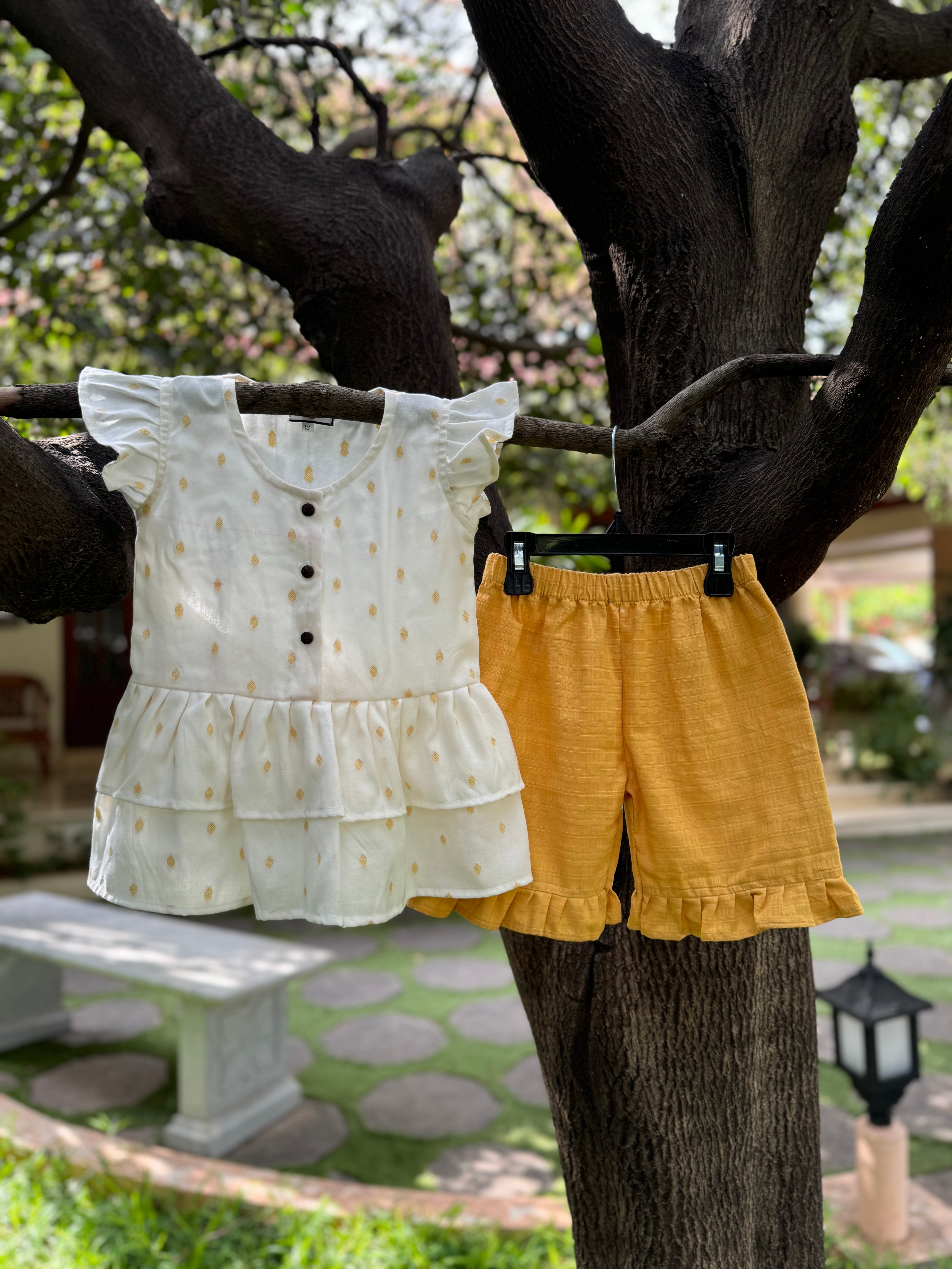 White Top & Yellow Shorts 🩳