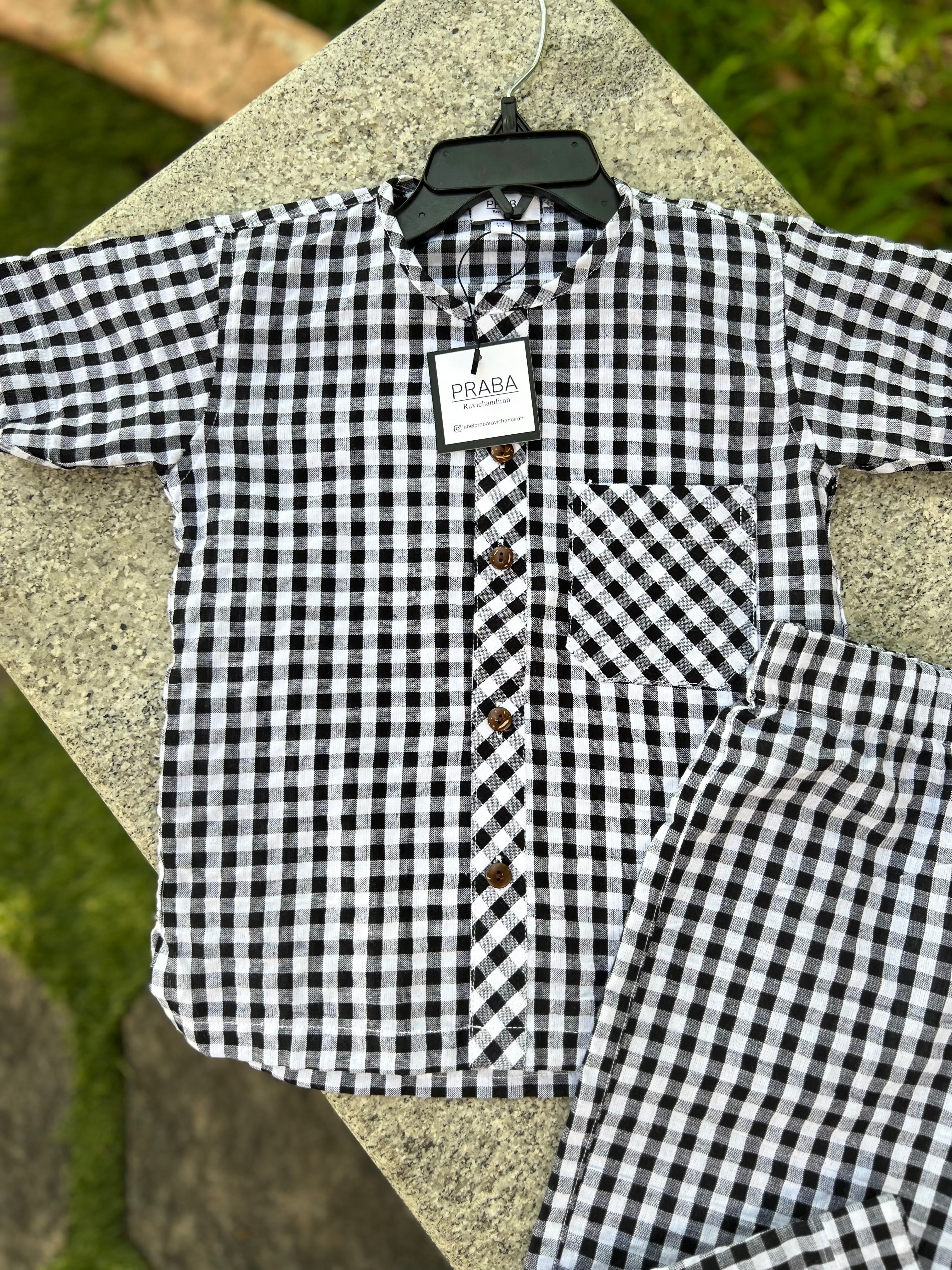 Black & White checked travel set