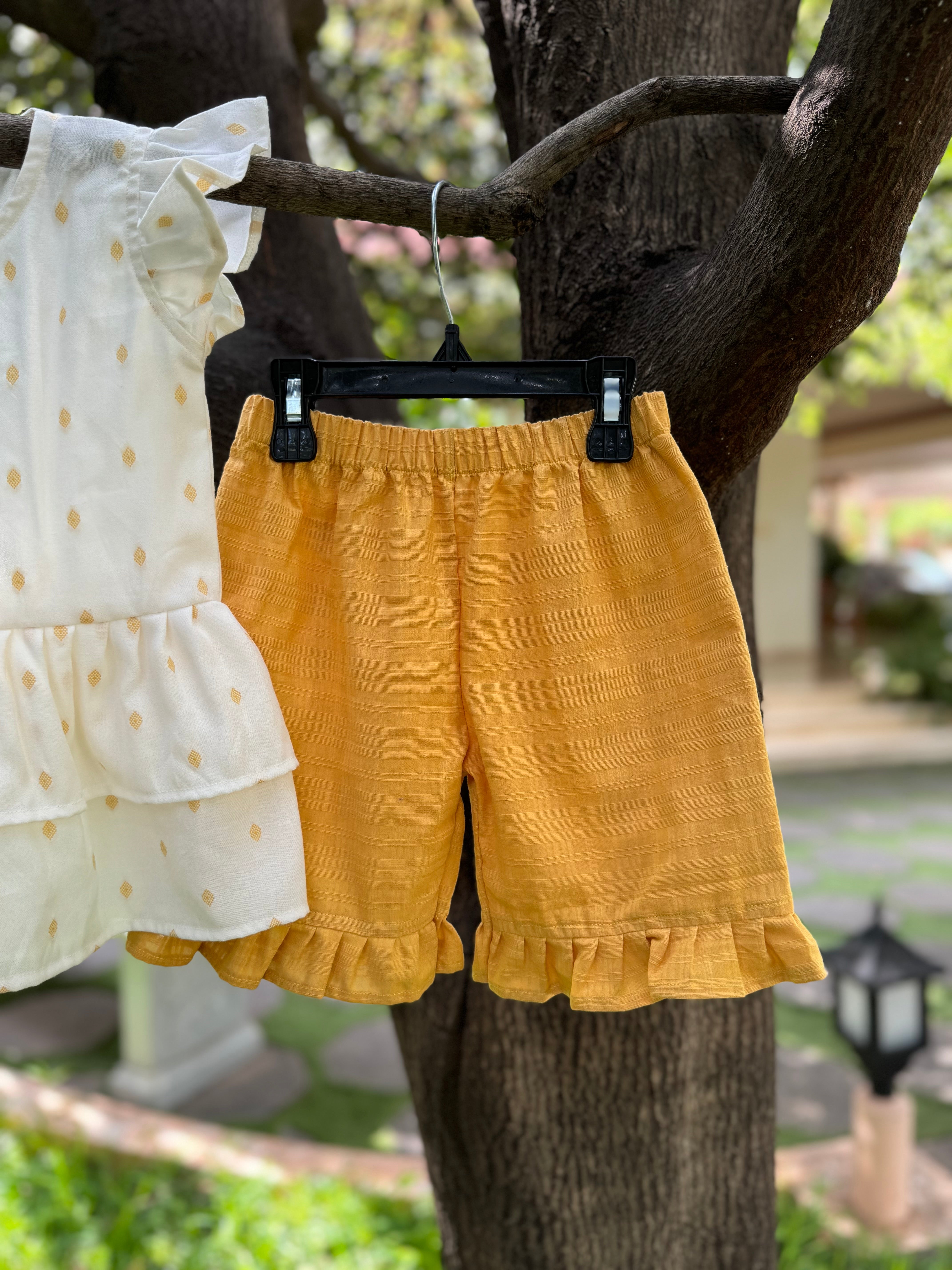 White Top & Yellow Shorts 🩳