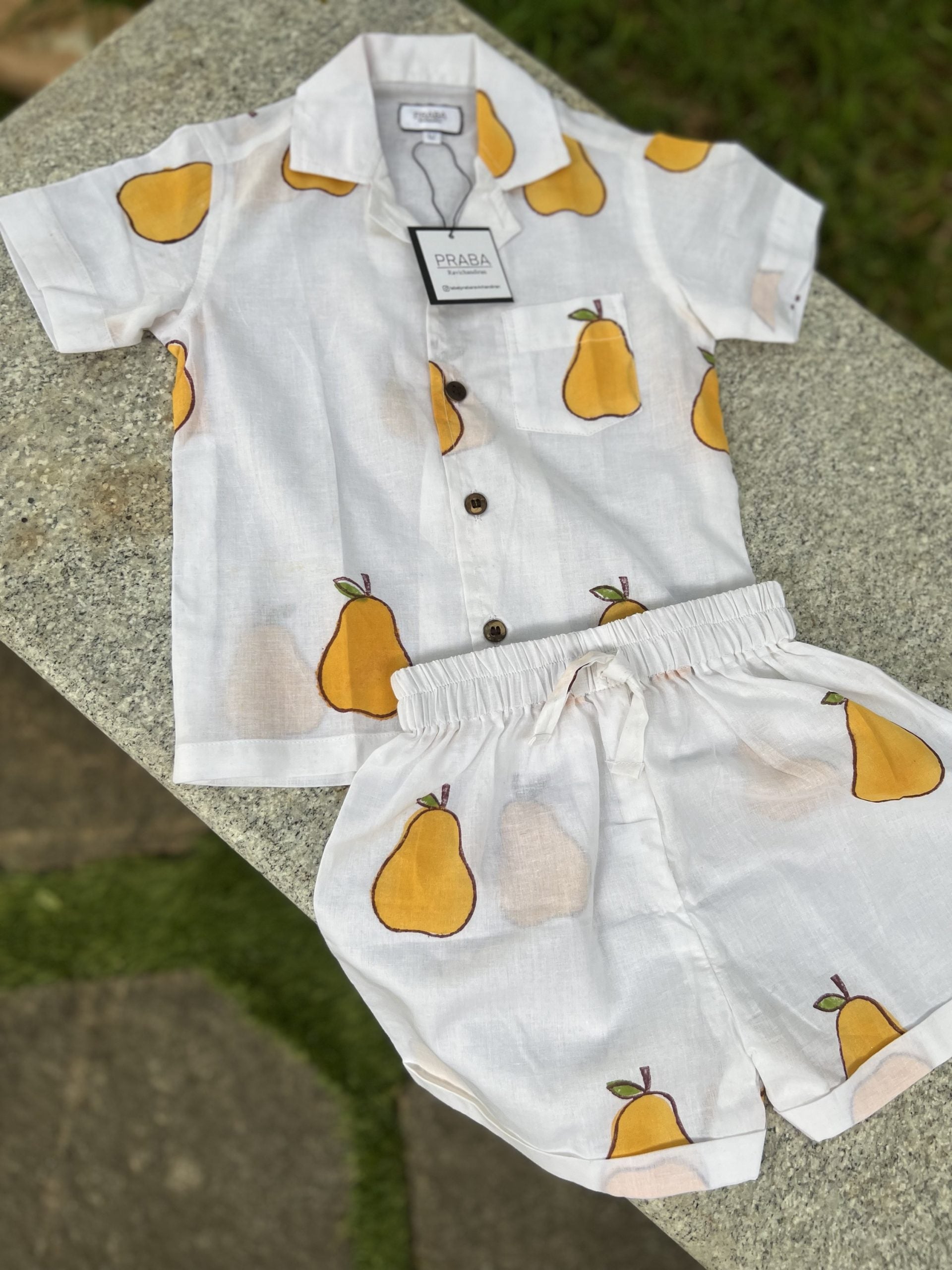 White Pear Print