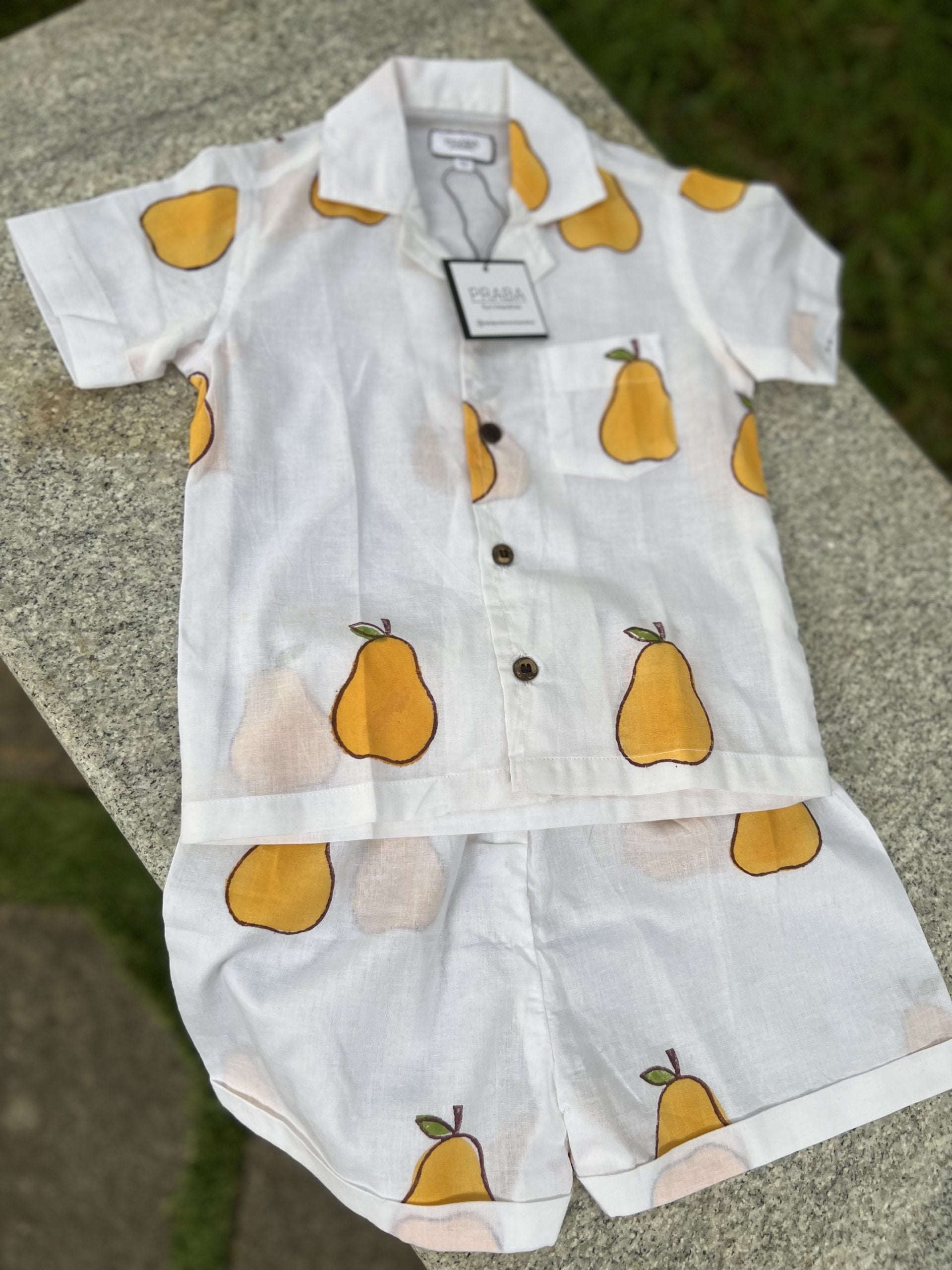 White Pear Print